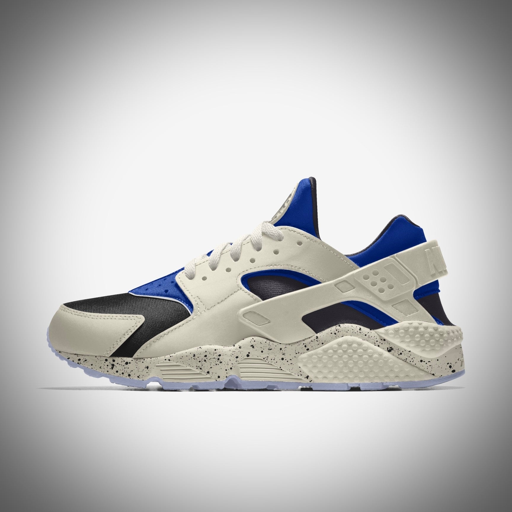 NIKE x RMN AIR HUARACHE “BLUE CREAM” (NFT)